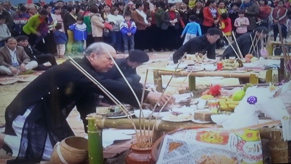 Nghi thức cúng trong Lề hội Lùng Tùng